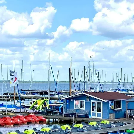 Seeliebe, 300 Meter Zum Wasser, Mit Terrasse Und Garten Apartment Lembruch