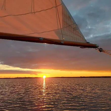 Seeliebe, 300 Meter Zum Wasser, Mit Terrasse Und Garten *