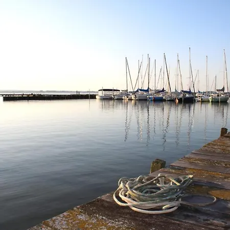 Seeliebe, 300 Meter Zum Wasser, Mit Terrasse Und Garten Appartamento Lembruch